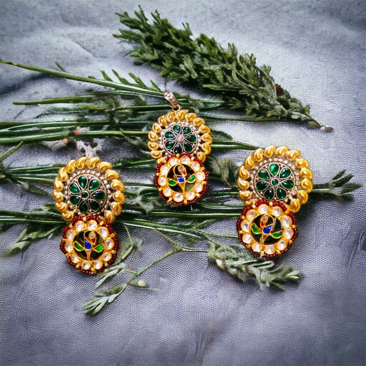 Niharika 92.5 silver pendant