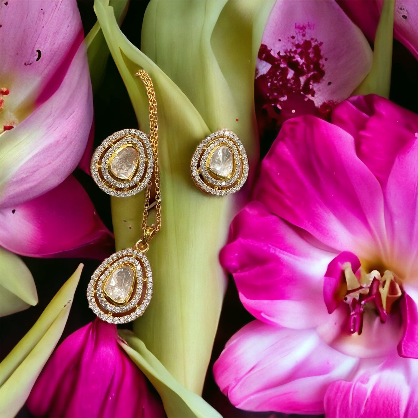 Pinky 92.5 silver moissanites set