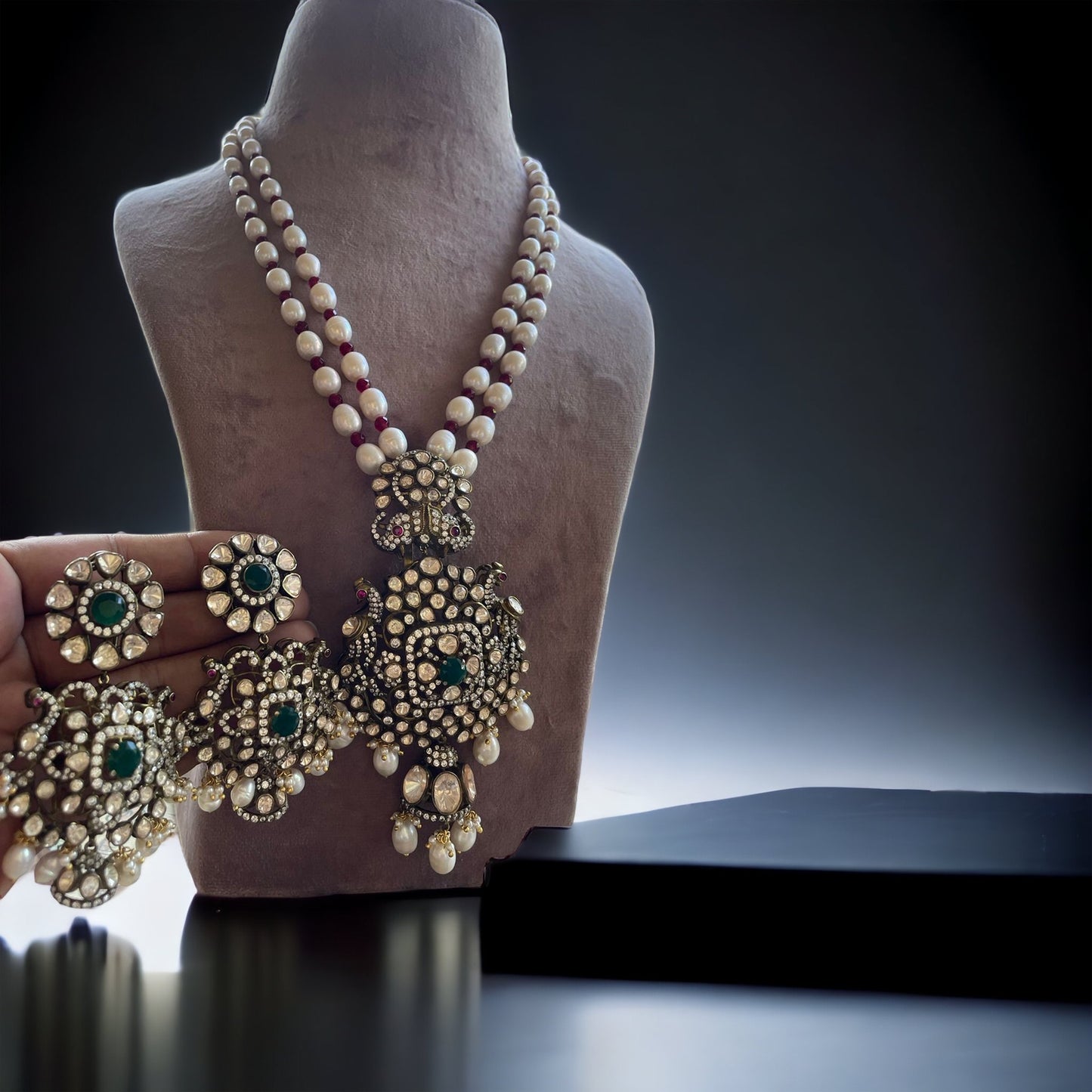 Maharani1 92.5 Victorian set