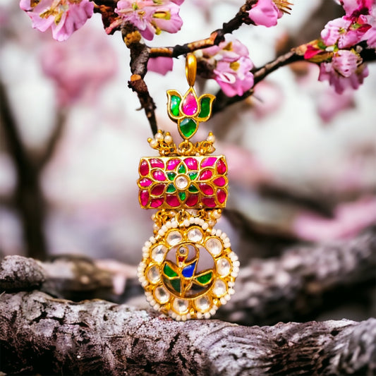 Samyukta 92.5 silver pendant